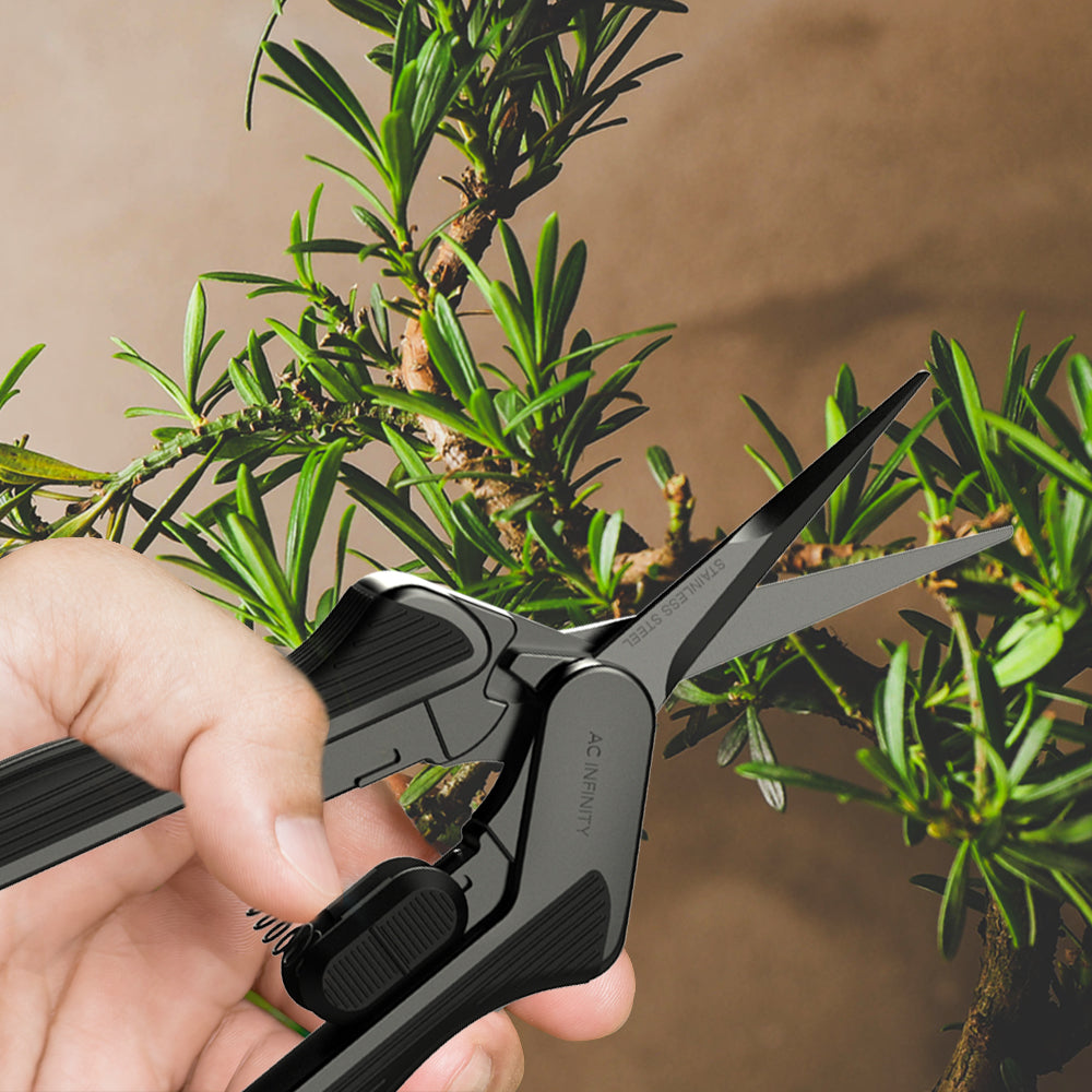 AC INFINITY straight garden shears in use